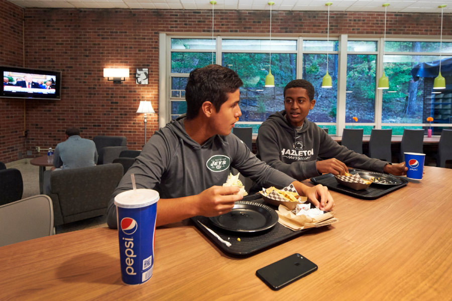 Students dining at high acres cafe