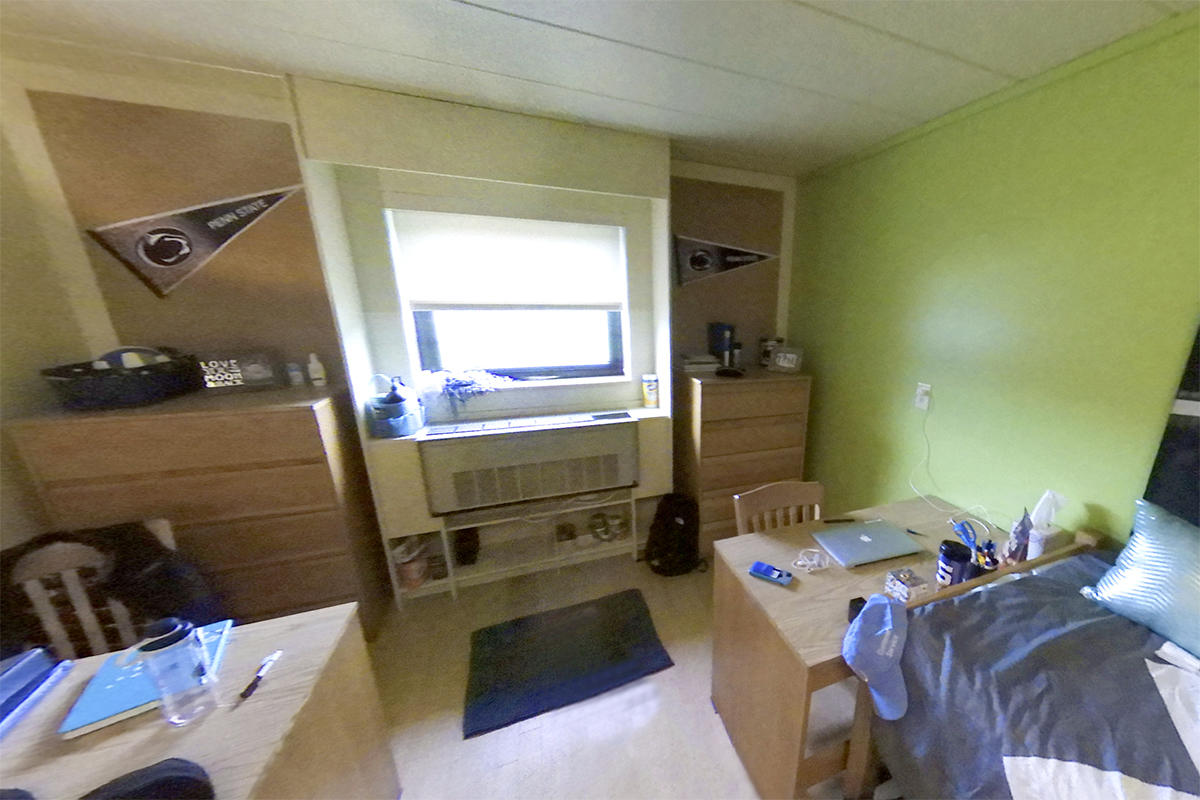 360 degree view of Spruce Hall residence hall room